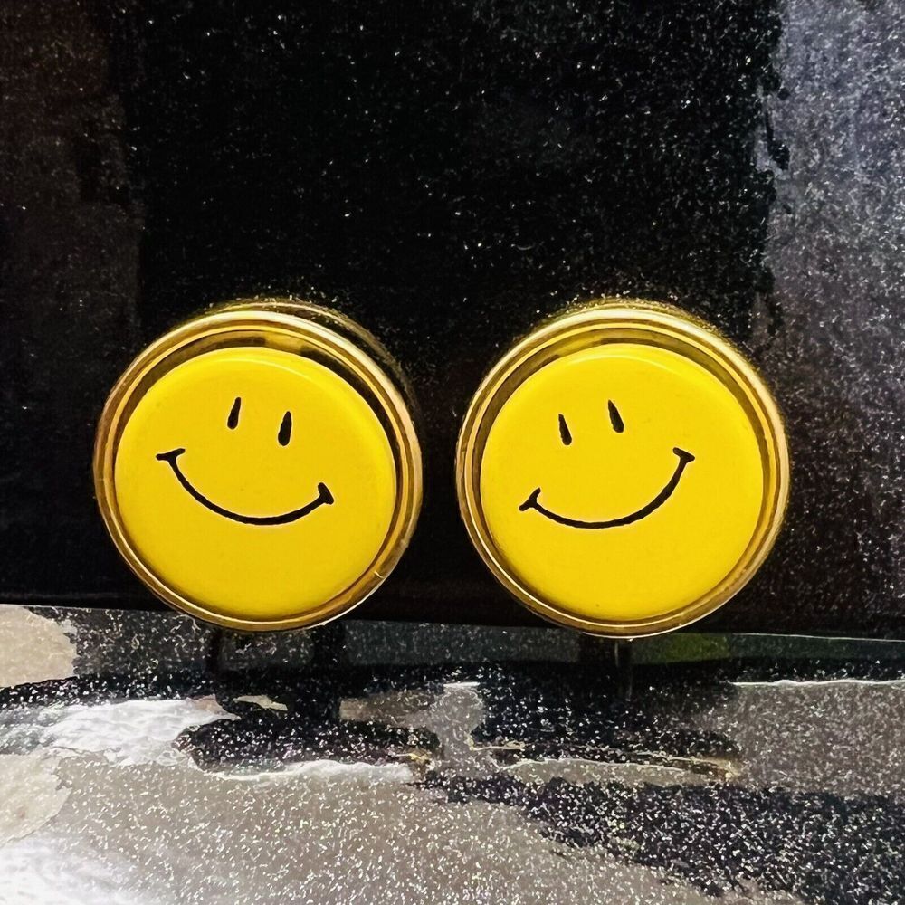 Vintage Yellow SMILEY FACE Button Gold Fun Cute Happy Joy Grin Earrings 1425